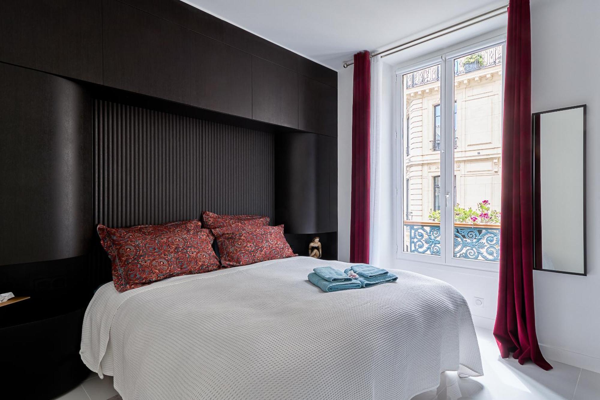 香榭丽舍大街浪漫主义公寓 巴黎 外观 照片
